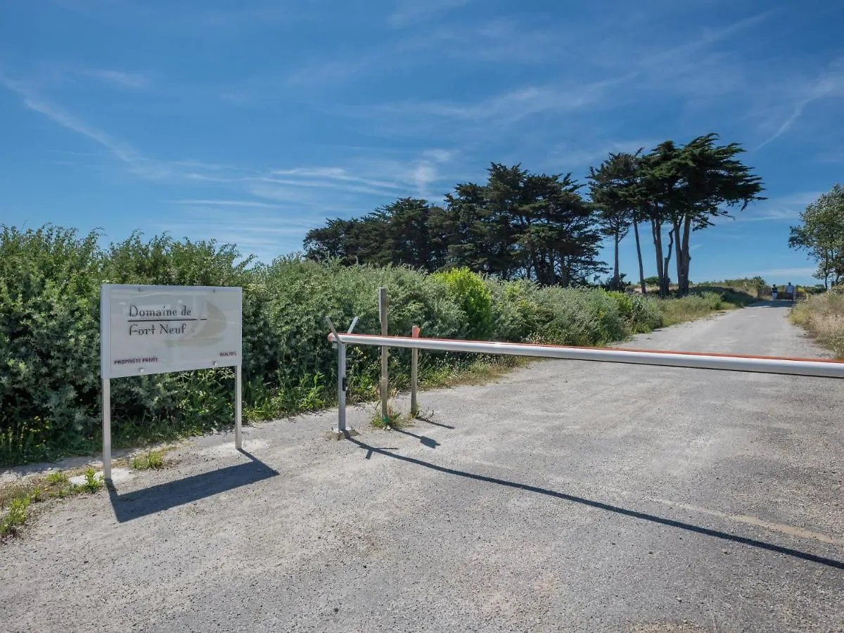 Apartment Le Domaine De Fort Neuf By Interhome Port-Haliguen